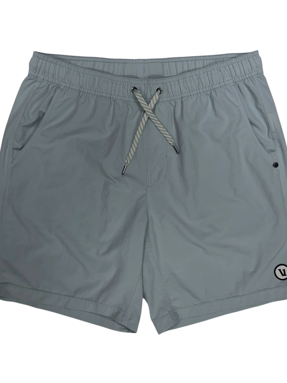 Vuori Kore Shorts Men Large Grey 7” Unlined Athletic Hybrid Performance Gym Swim